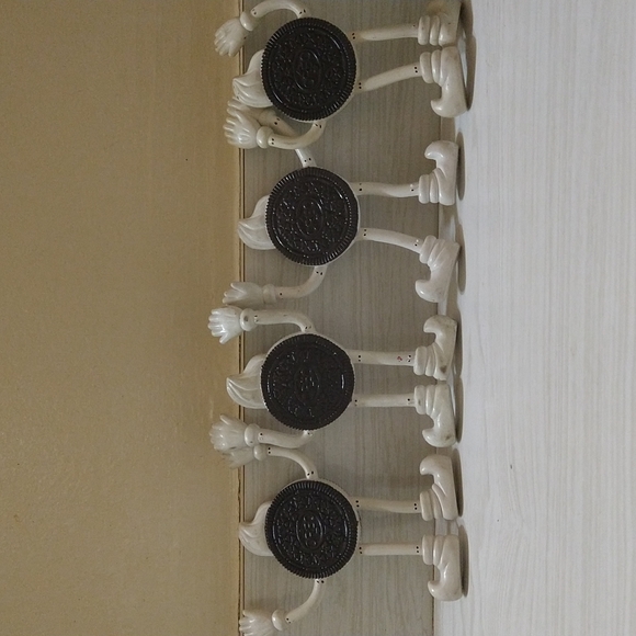 Vintage Lot of 4 1998 Nabisco Oreo Cookie 4.5" Bendable Oreo Figures - Picture 2 of 2